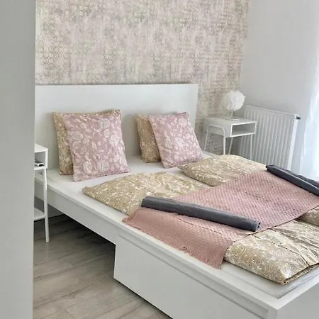 Penthouse Young #freeparking Apartmán