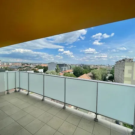Penthouse Young #freeparking Apartmán Budapešť