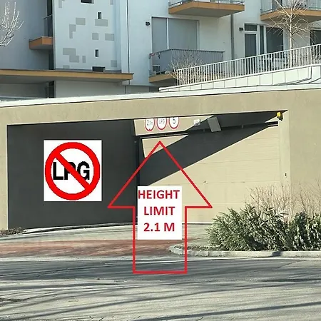 Apartment Penthouse Young #freeparking *